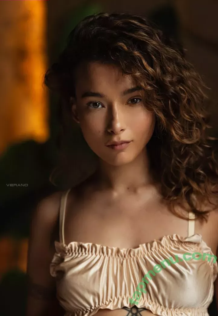 Nikol Beylik nude photo #1287 (Lily Hayjes / Wandaweb / nikolxxnikol)