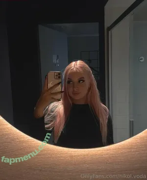  nude photo #0006