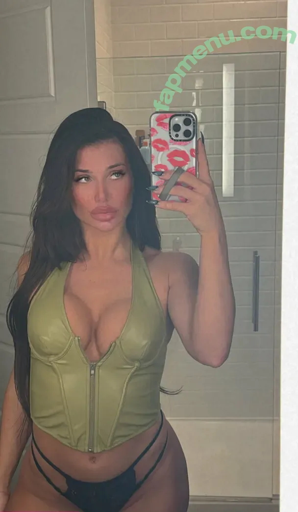 Nikolrinn nude photo #0008 (Nicole Rinicella)