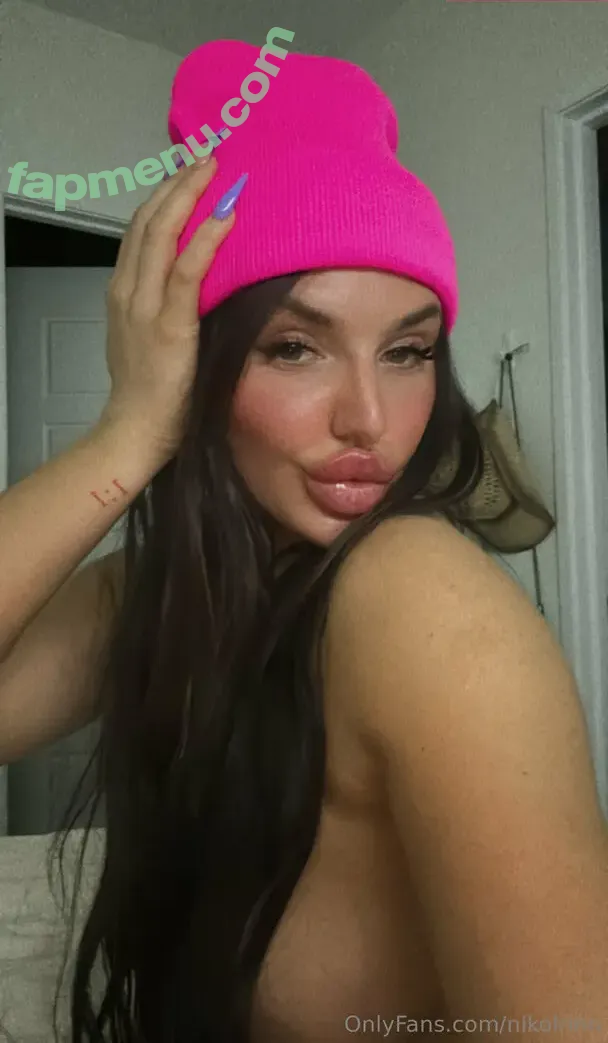 Nikolrinn nude photo #0010 (Nicole Rinicella)