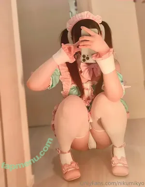 Nikumikyo / nikumikyo_official / きょう肉肉 nude photo #1429