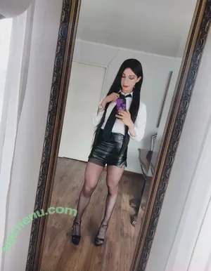 nikybot / nikybot.exe nude photo #0009