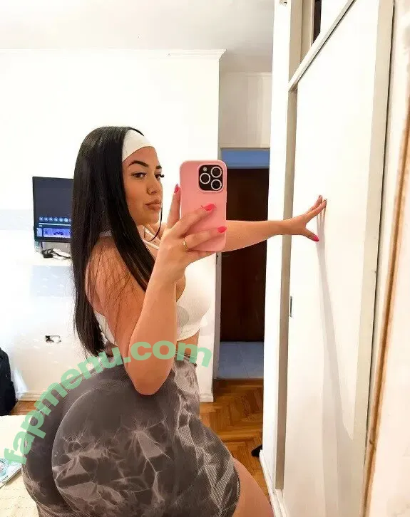 Nikymili nude photo #0015 (nikysandoval)