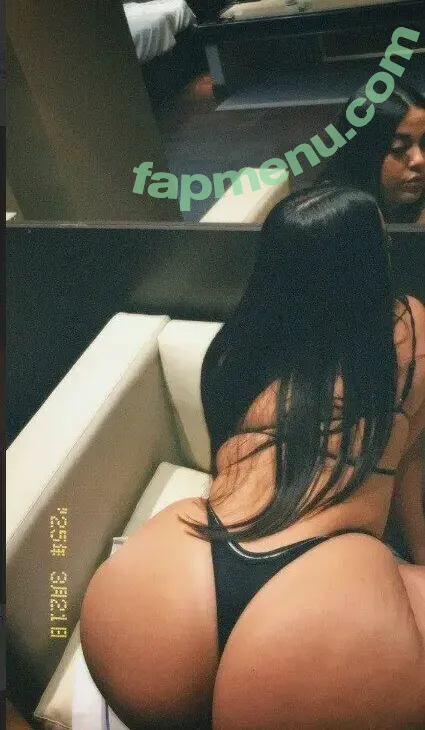 Nikymili nude photo #0021 (nikysandoval)