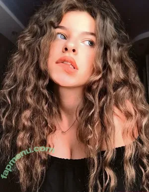 niliaaa / nii_liaaa nude photo #0043