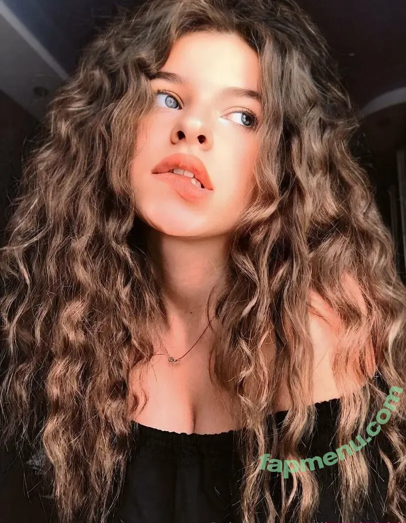 niliaaa nude photo #0056 (nii_liaaa)