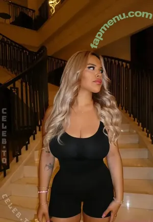 Nilufarsra / nilusrb / nilusxy nude photo #0049