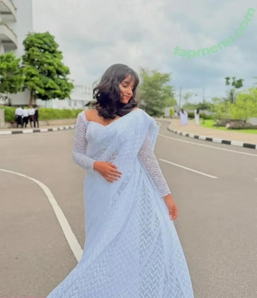 Nimesha Jayawardana nude photo #0004 (cherry_g / nimeshajayawardhana)