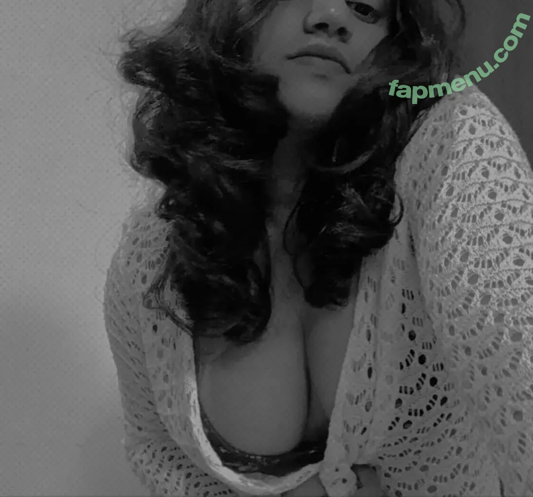 Nimesha Jayawardana nude photo #0009 (cherry_g / nimeshajayawardhana)