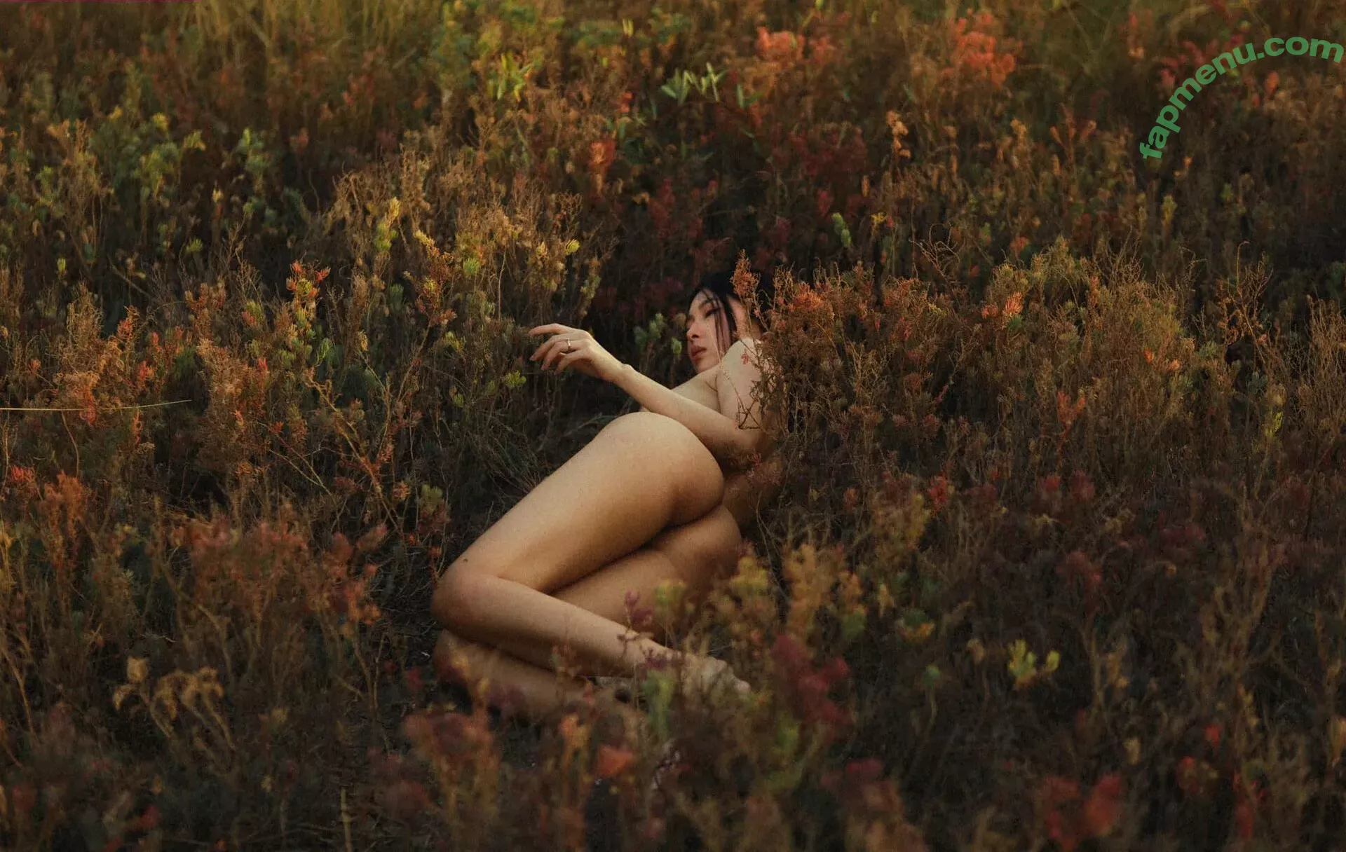 nimtharin nude photo #0177 (tharinnim)