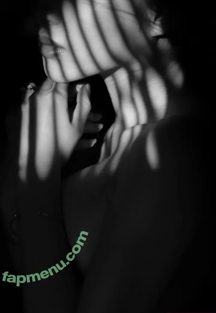 nimtharin nude photo #0585 (tharinnim)