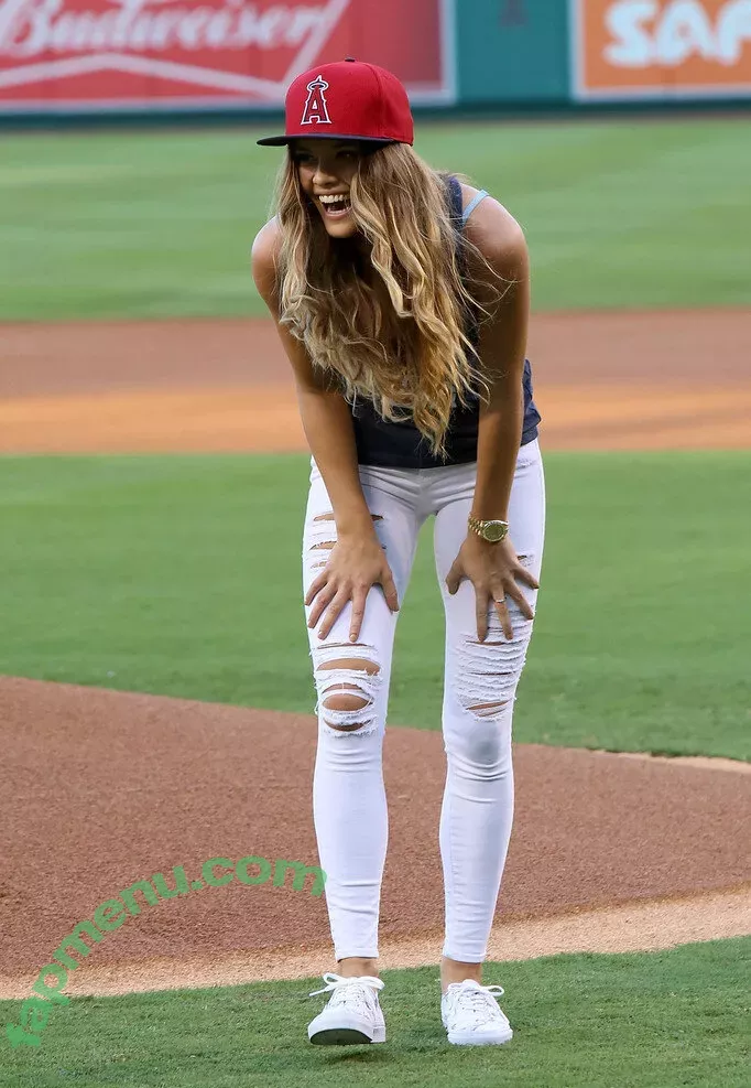 nina_agdal nude photo #0177 (Nina Agdal / ninaagdal)