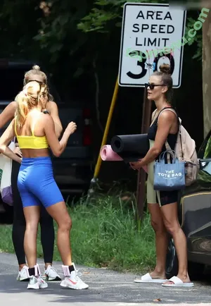 nina_agdal / Nina Agdal / ninaagdal nude photo #1036