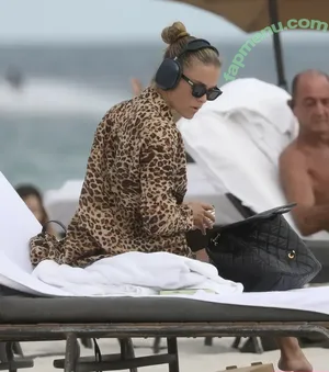 nina_agdal / Nina Agdal / ninaagdal nude photo #1081