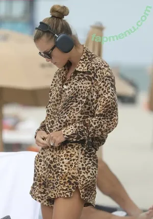 nina_agdal / Nina Agdal / ninaagdal nude photo #1083