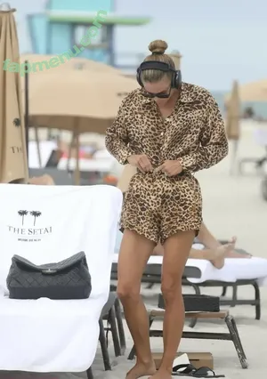 nina_agdal / Nina Agdal / ninaagdal nude photo #1086