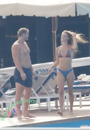 nina_agdal / niag98 / ninaagdal nude photo #1138