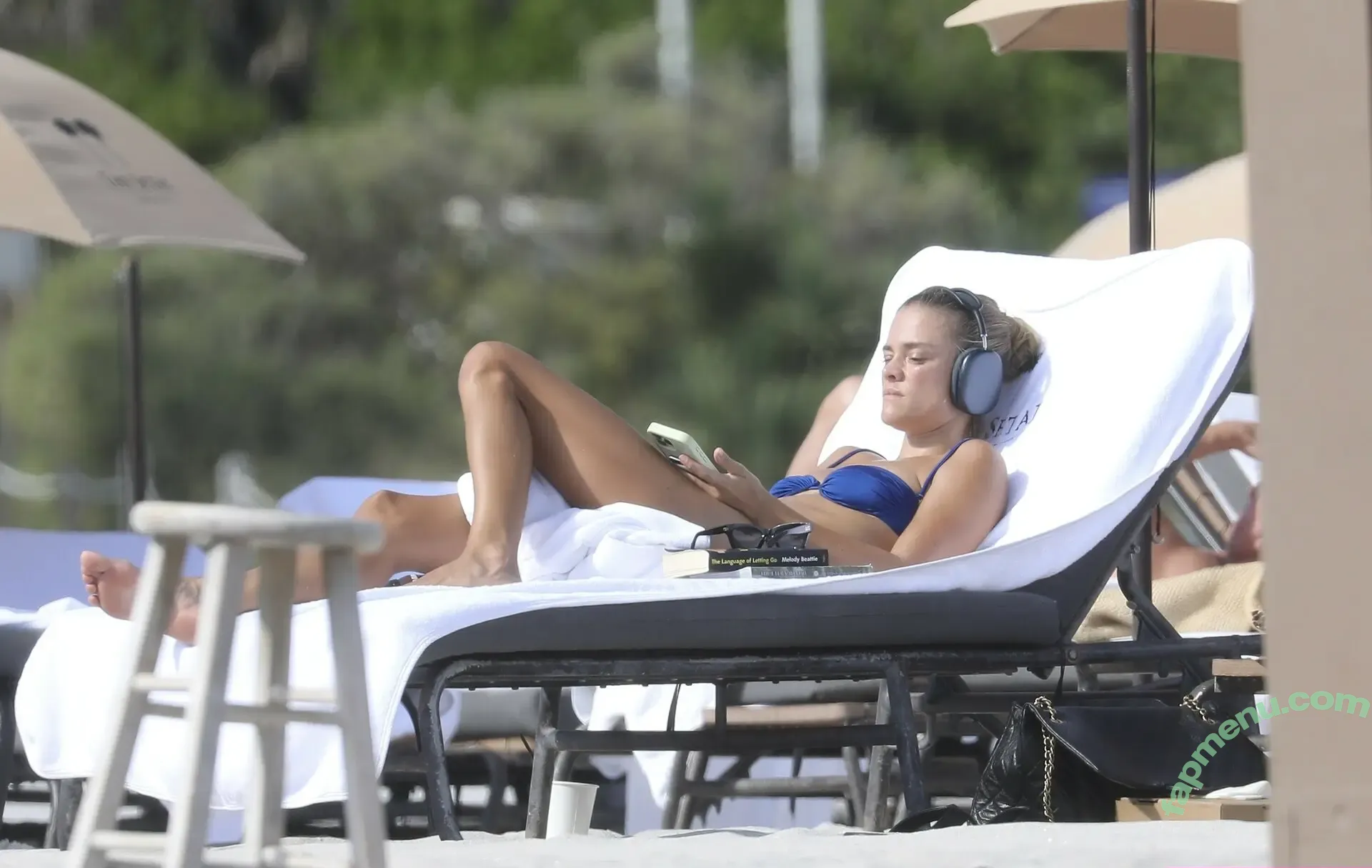 nina_agdal nude photo #1068 (niag98 / ninaagdal)