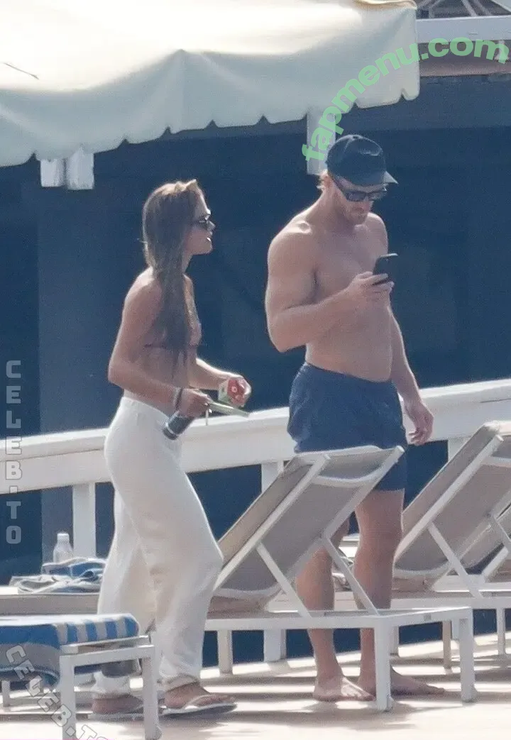 nina_agdal nude photo #1141 (niag98 / ninaagdal)