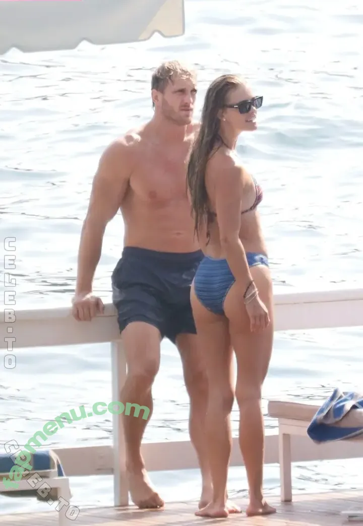 nina_agdal nude photo #1172 (niag98 / ninaagdal)