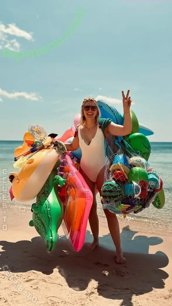 Nina Bott nude photo #0019 (nina.bott / ninabott)