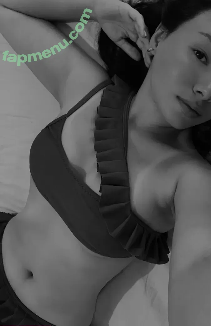 nina.cosmic nude photo #0011 (cosmicnina)