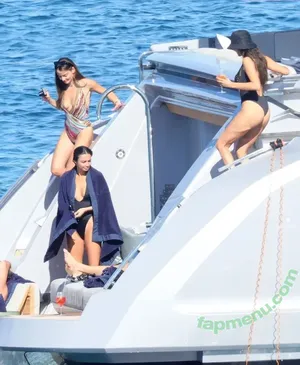 Nina Dobrev / nina nude photo #1840