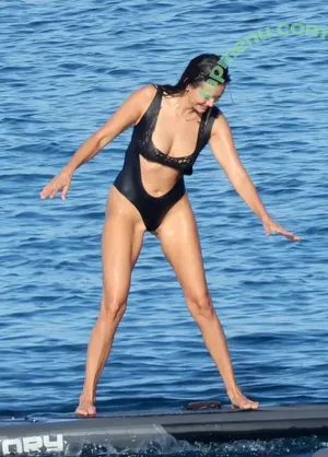 Nina Dobrev / nina nude photo #1863