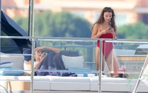 Nina Dobrev / nina nude photo #1895