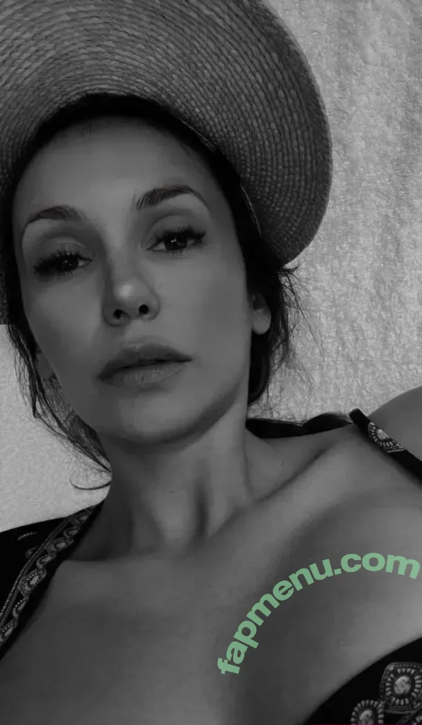 Nina Dobrev nude photo #1638 (nina)
