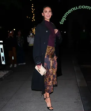 Nina Dobrev / nina nude photo #2046