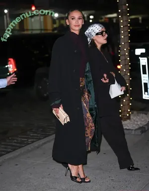 Nina Dobrev / nina nude photo #2048