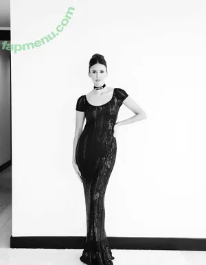 Nina Dobrev / nina nude photo #2105