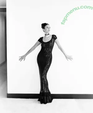 Nina Dobrev / nina nude photo #2112