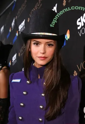 Nina Dobrev / nina nude photo #2131