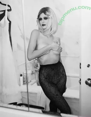 Nina Dobrev / nina nude photo #2140