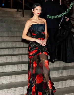 Nina Dobrev / nina nude photo #2150