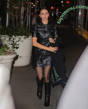 Nina Dobrev / nina nude photo #2160