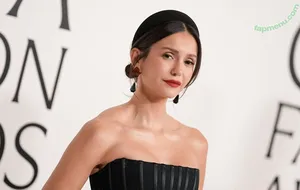 Nina Dobrev / nina nude photo #2192