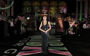 Nina Dobrev / nina nude photo #2351