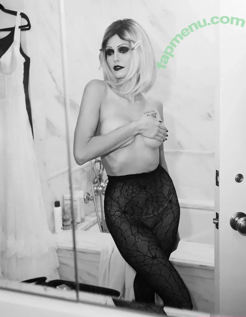 Nina Dobrev nude photo #2140 (nina)