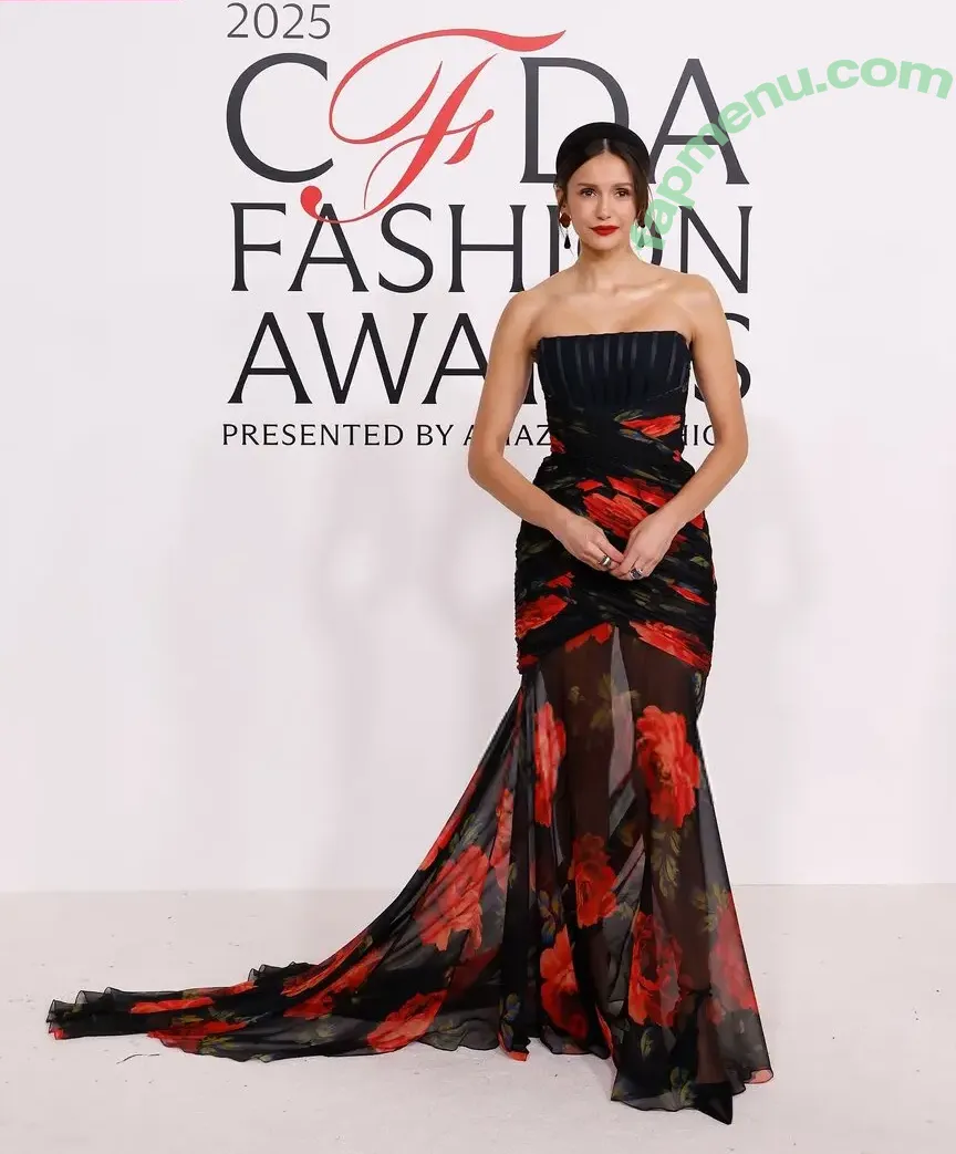 Nina Dobrev nude photo #2183 (nina)