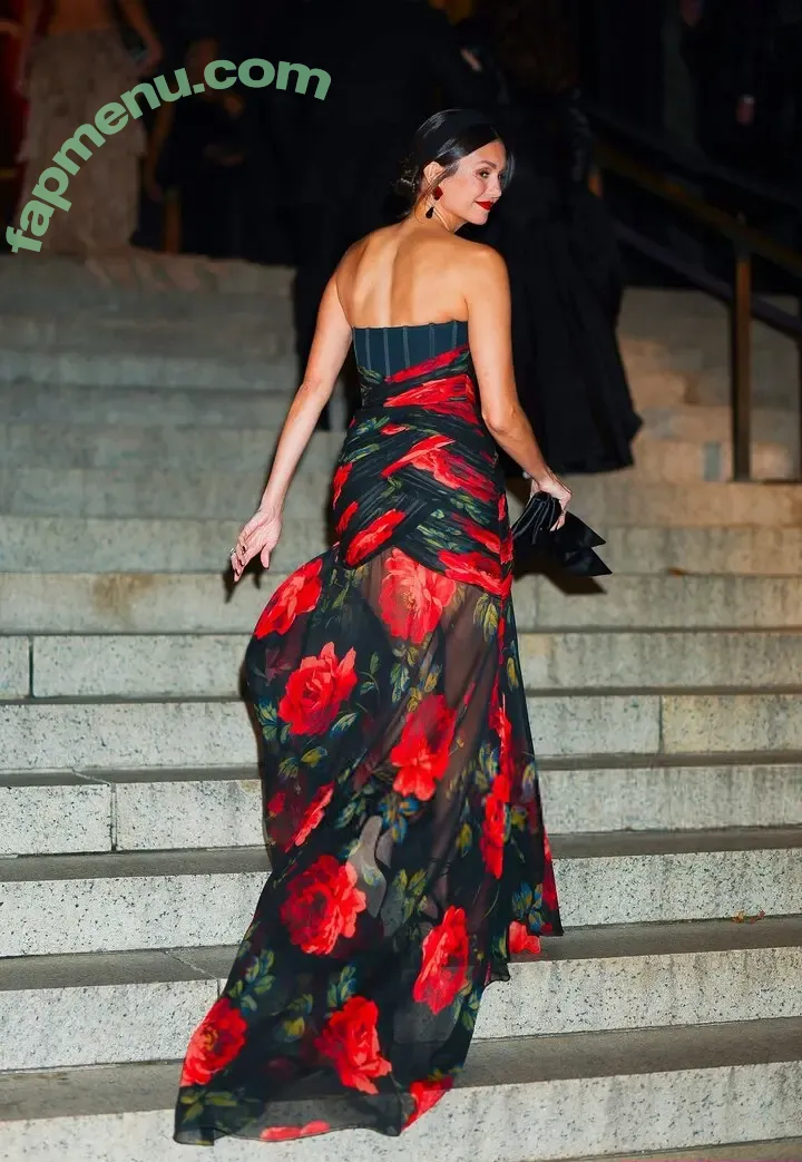 Nina Dobrev nude photo #2203 (nina)