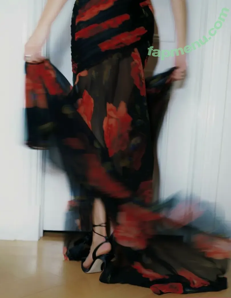 Nina Dobrev nude photo #2223 (nina)