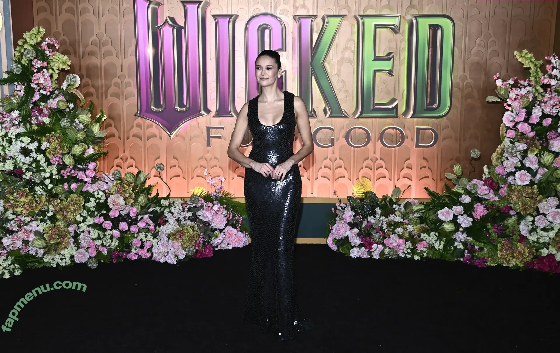 Nina Dobrev nude photo #2331 (nina)