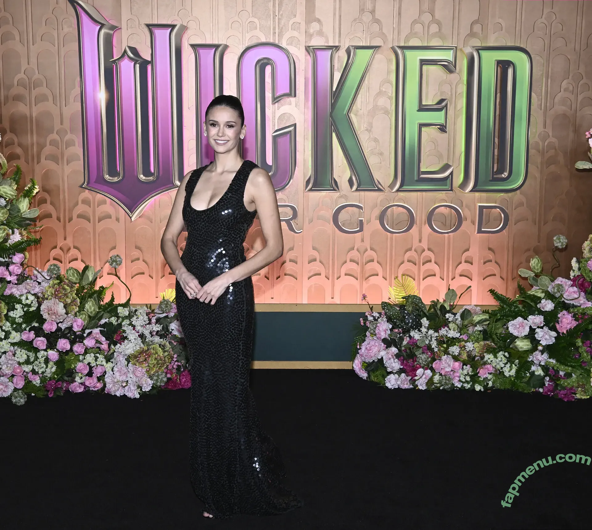 Nina Dobrev nude photo #2332 (nina)