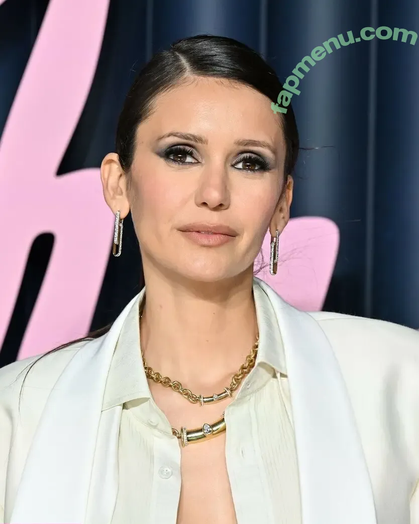 Nina Dobrev nude photo #2520 (nina / nina_dobrev)