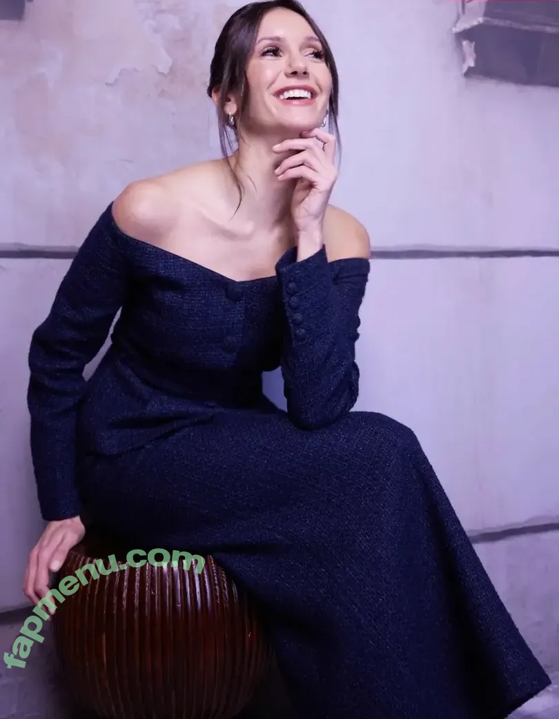 Nina Dobrev nude photo #2592 (nina / nina_dobrev)