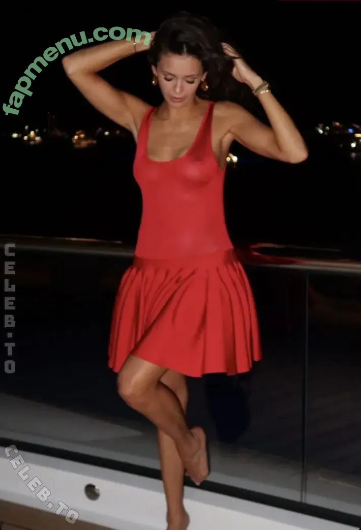 Nina Dobrev nude photo #2662 (nina / nina_dobrev)