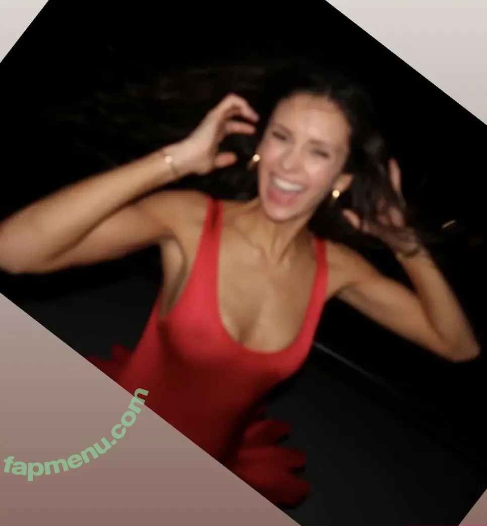 Nina Dobrev nude photo #2674 (nina / nina_dobrev)
